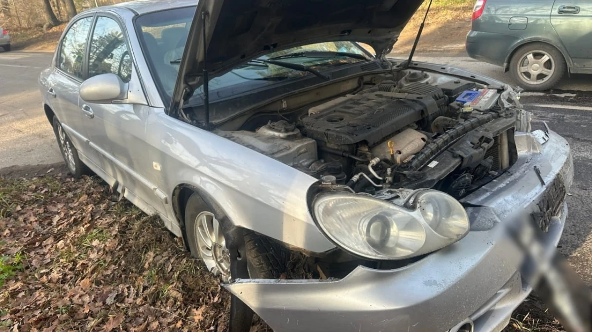 В Воронеже «Лада Приора» врезалась в Hyundai Sonata: пострадали 4 человека