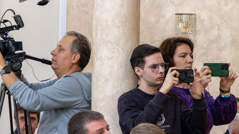 «С места снимать никто не запрещает»