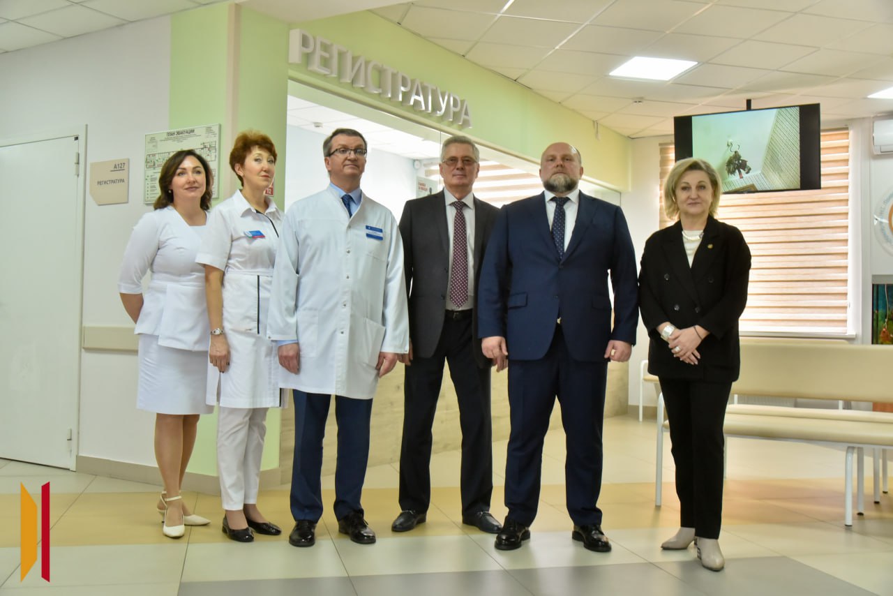 «Результаты работы служб, которые я увидел, сильно впечатляют»: замминистра здравоохранения РФ посетил Воронеж