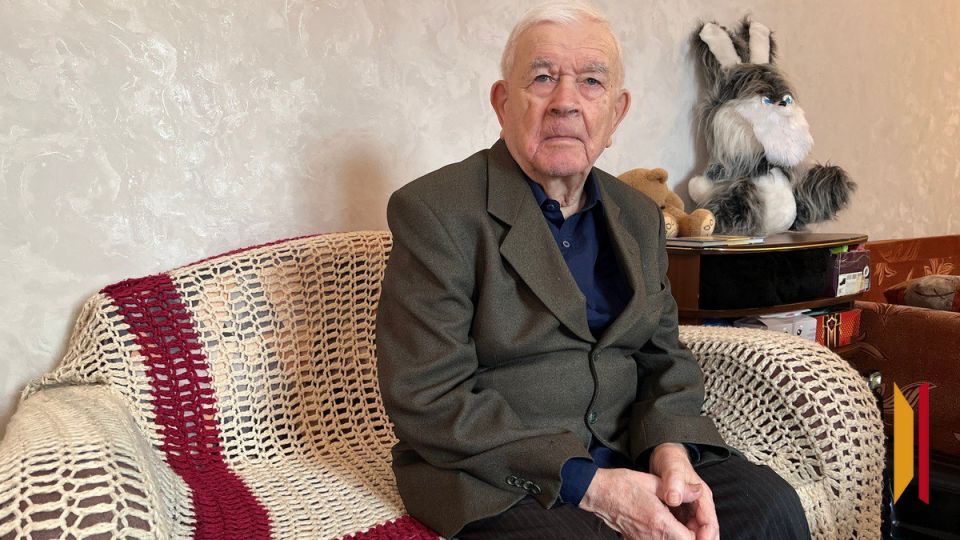 Учитель с золотым стажем. Житель Острогожского района Николай Колесников полвека проработал в сельской школе