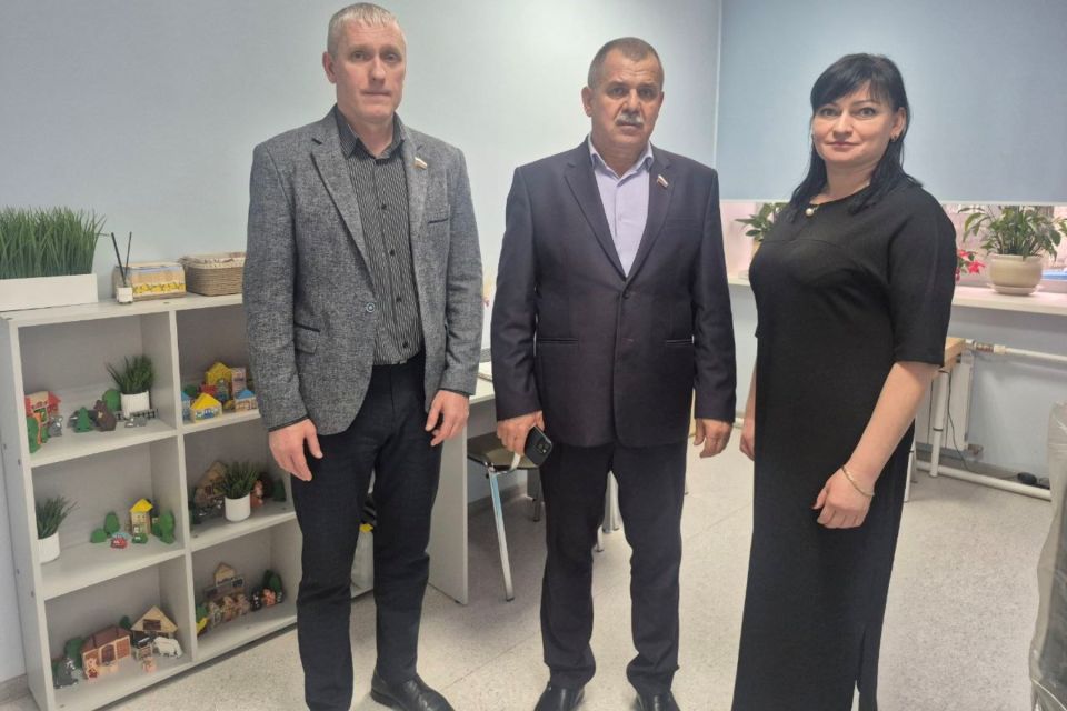 Депутаты облдумы обсудили расширение программы реабилитации участников СВО в Коминтерновском районе