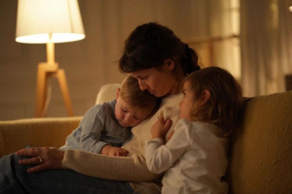 Первые лица Воронежской области поздравили жительниц региона с Днем матери