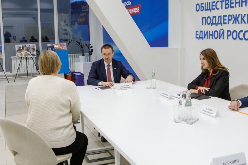 Юрий Матузов принял участие в декаде приемов граждан