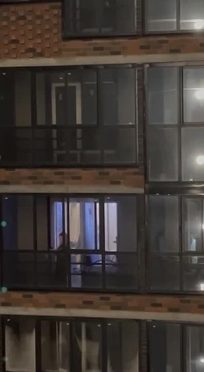 Девушки устроили стрельбу в ЖК «Дубль Два» в Воронеже