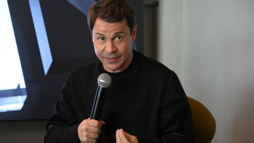 «Ветер постарался»: в Таганроге разбился посвященный актеру Павлу Деревянко арт-объект