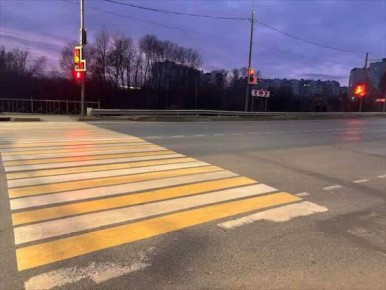 В Воронеже водителя автобуса оштрафовали за проезд на красный