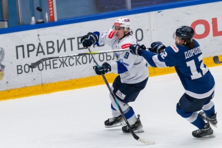 Гол нападающего «Бурана» Дорохова признан лучшим на неделе в ВХЛ