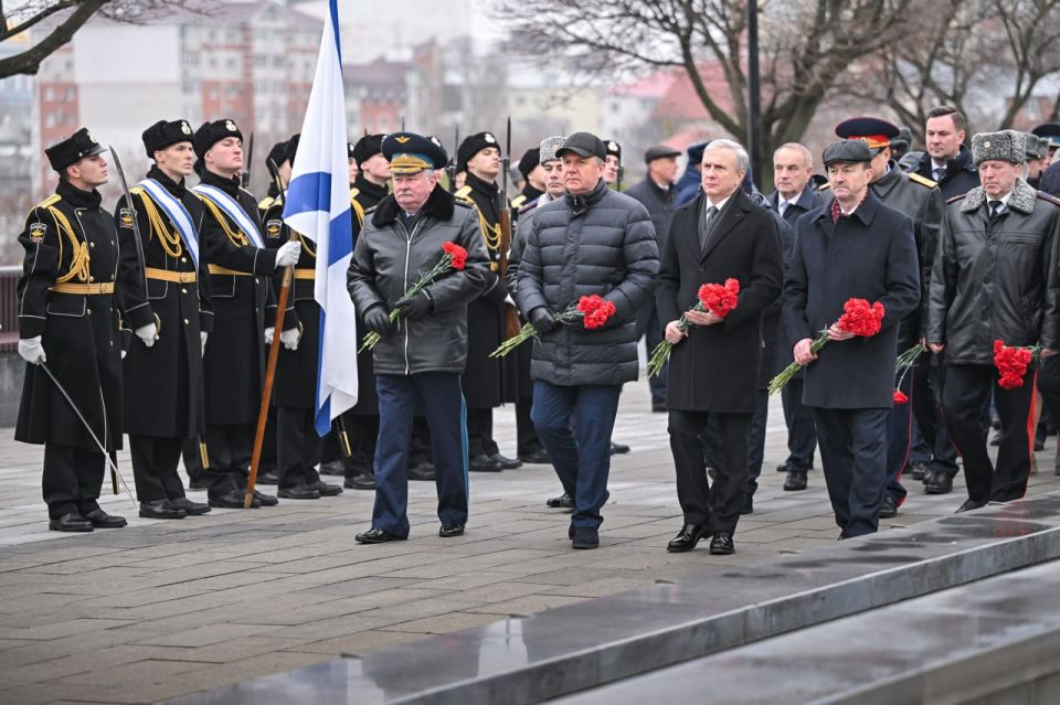 В Воронеже почтили память российских и советских воинов