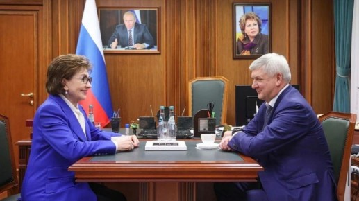 Александр Гусев и Галина Карелова обсудили реализацию инфраструктурных проектов в Воронежской области