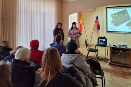 Наталия Вожова организовала информационно-просветительское мероприятие для сотрудников соцзащиты