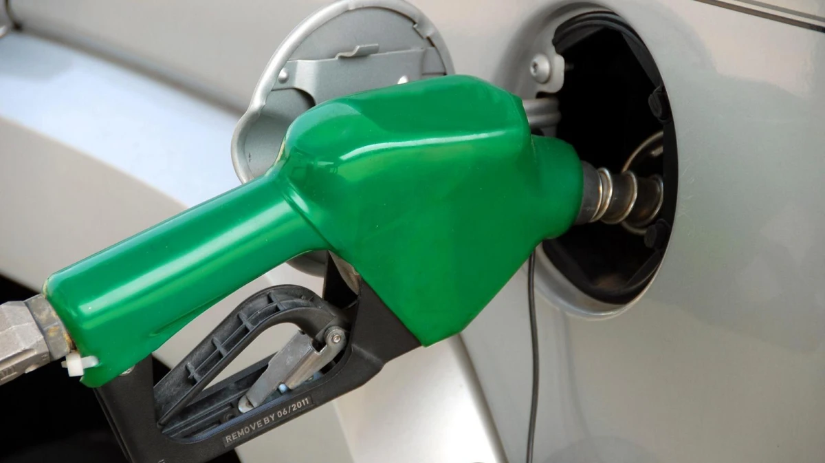 В Воронежской области подешевели две марки бензина