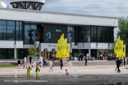  2026     ͻ   21  22 