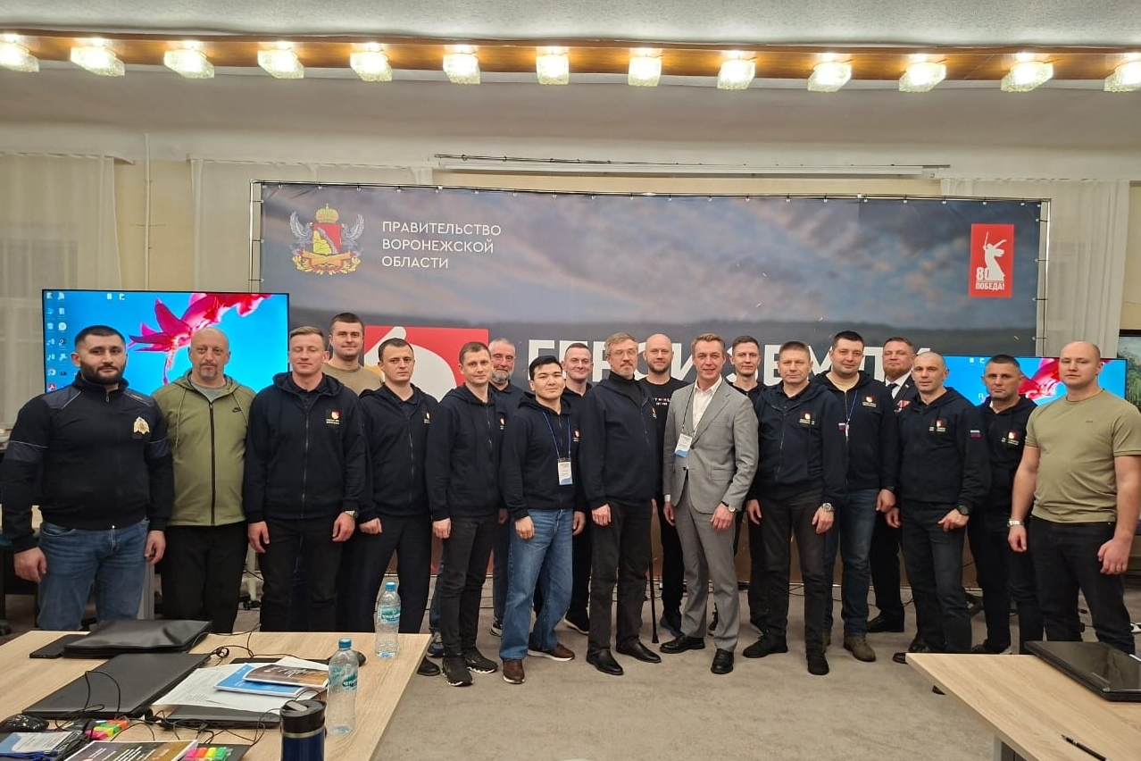 Юрий Смышников встретился с участниками программы «Герои земли Воронежской»