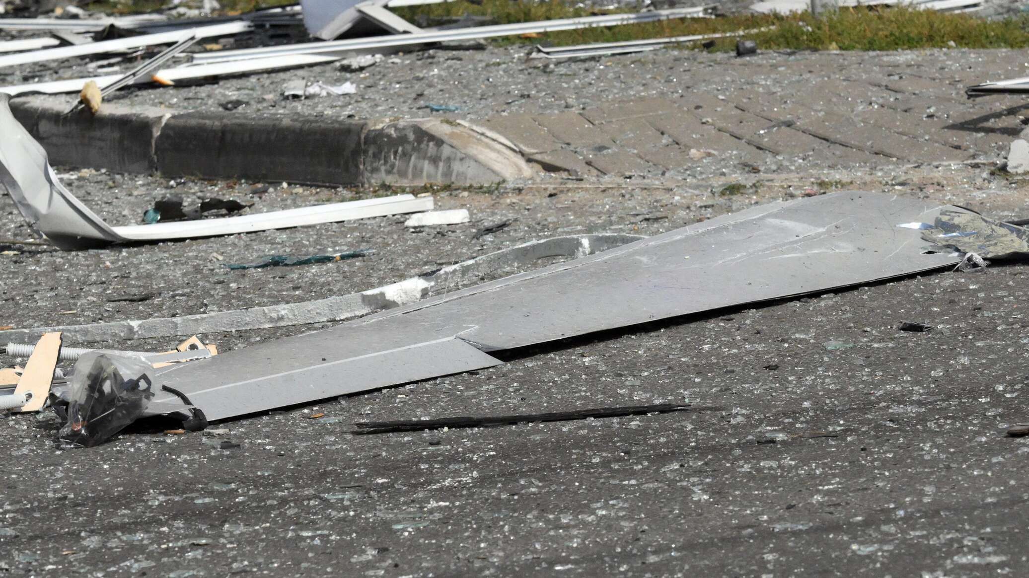 Школа и заправка повреждены в Воронежской области после атаки БПЛА