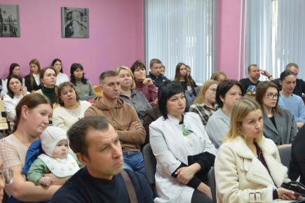 Депутат Игорь Паринов встретился с жителями микрорайона Сомово