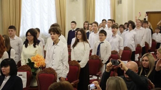 Сергей Петрин: Сегодня вручил паспорта юным воронежцам