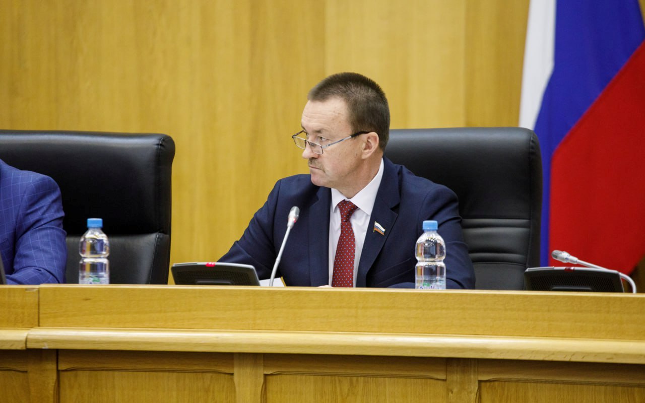 Сегодня в ходе 6-го, заключительного в текущем году заседания Воронежской областной Думы депутаты утвердили во втором, окончательном чтении главный финансовый документ региона на 2026-28 годы