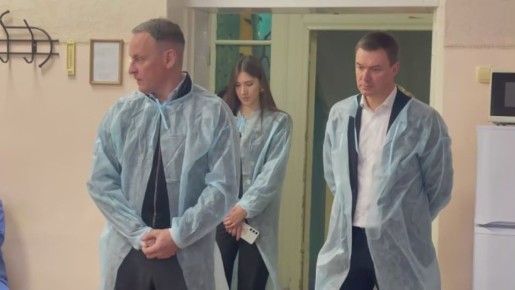 Бойцы СВО в госпитале получили новогодние поздравления и планшеты