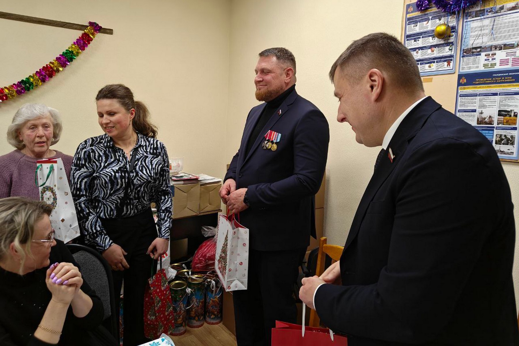 Денис Рубащенко встретился с уличкомами микрорайона Масловка