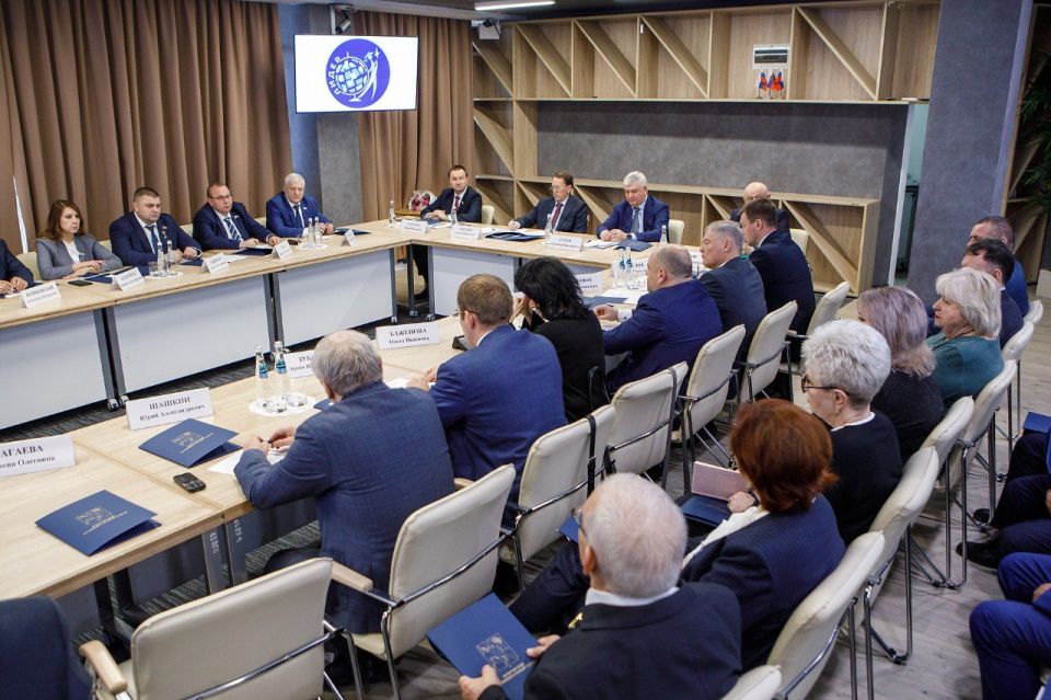 Провели в Боброве первое заседание Совета представительных органов муниципальных образований при Воронежской областной Думе