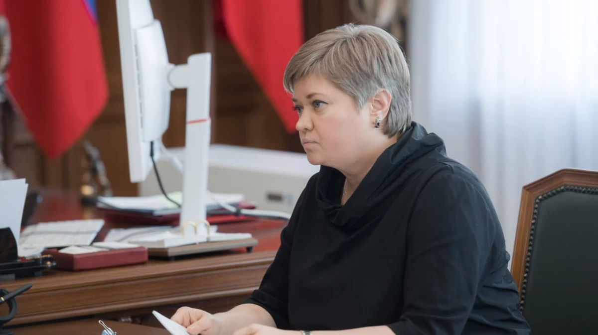 Губернатор Воронежской области поздравил регионального министра природных ресурсов и экологии Наталью Ветер с юбилеем