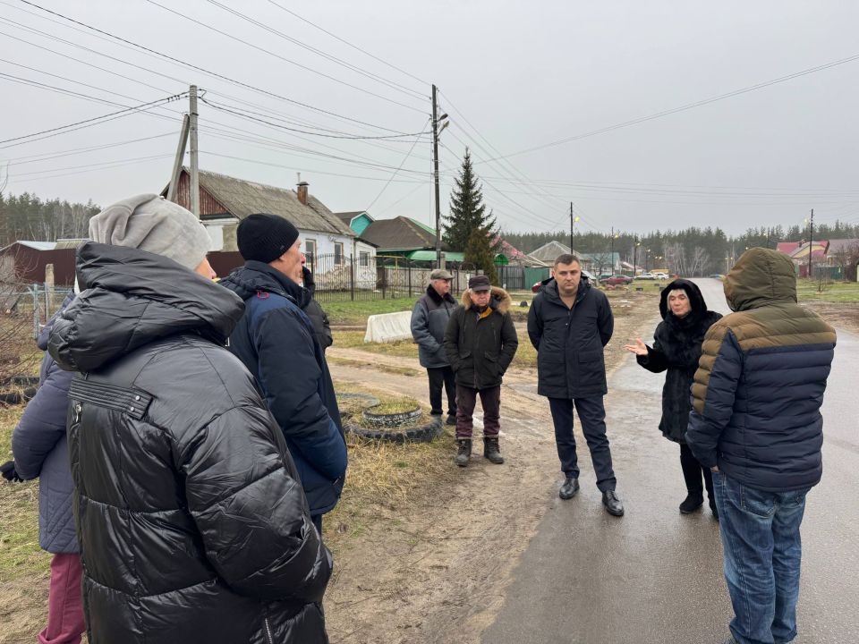 Встретился с жителями микрорайона Никольское