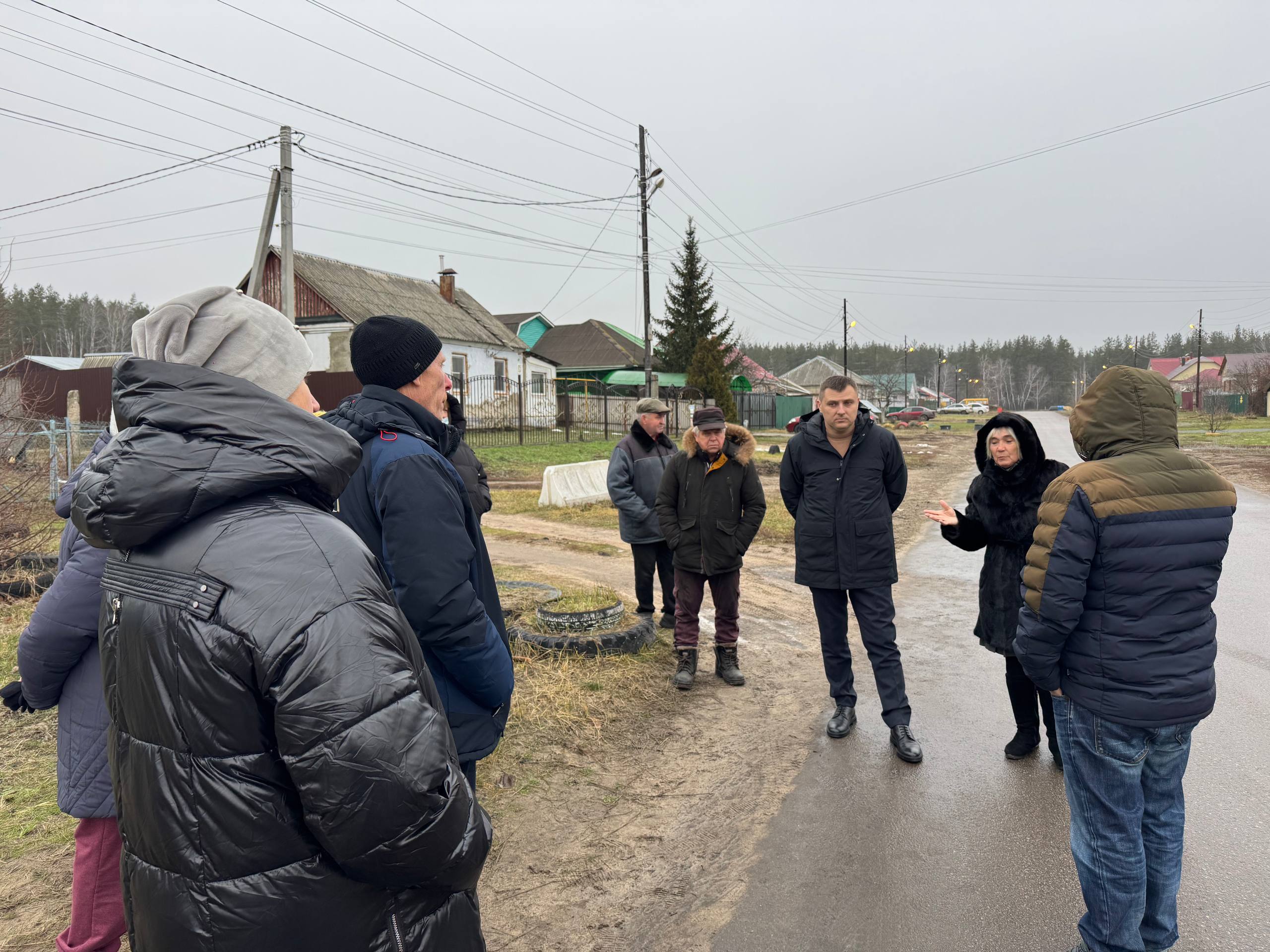 Встретился с жителями микрорайона Никольское