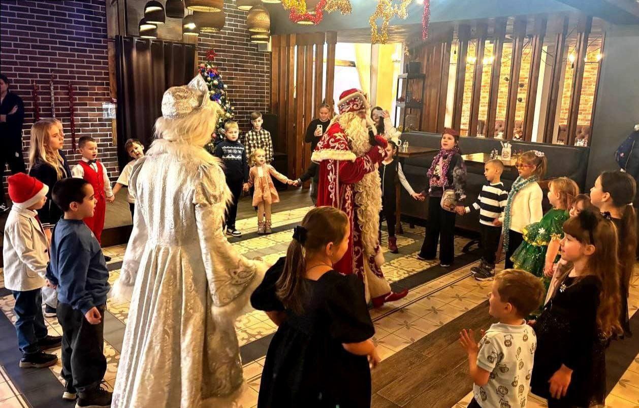 Депутаты Воронежской городской Думы Дмитрий Крутских и Андрей Карпов организовали незабываемый новогодний праздник