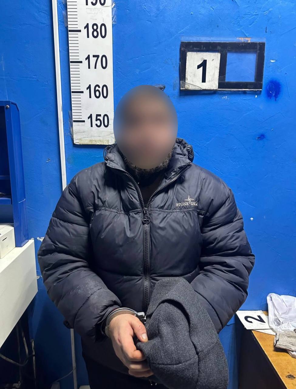 В Воронеже полицейскими задержан подозреваемый в разбойном нападении