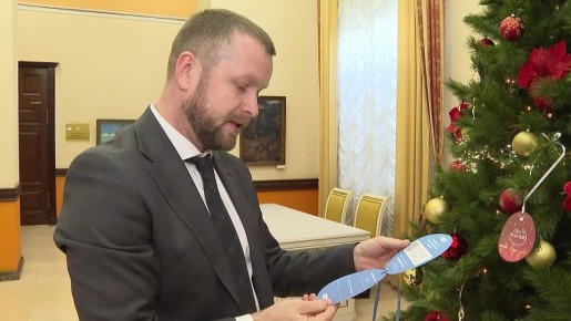 Заместитель председателя правительства Алексей Сапронов исполнил желания юных воронежцев