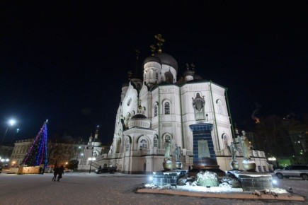 «Наши мысли с теми, кто в зоне СВО»: первые лица поздравили воронежцев с Рождеством