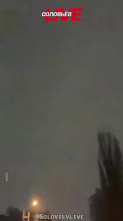 Два майора: Воронеж.. Это не случайные сбития с курса. Враг изначально запрограммировал десятки БПЛА на удары по жилых домам