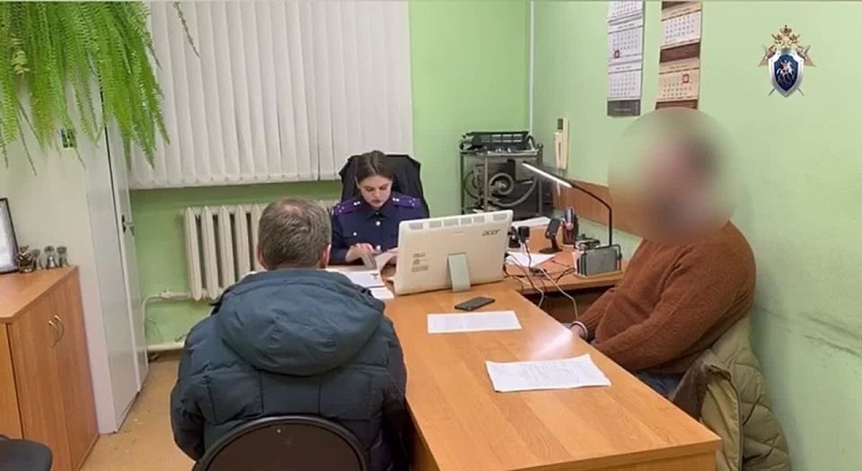 В Воронеже силовики задержали мужчину, избившего подростка в Романовском сквере