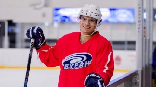 В воронежский «Буран» вернулся защитник Денис Ванин