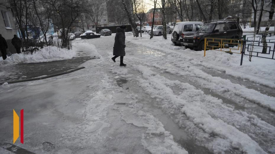 За новогодние праздники 1869 воронежцев пострадали из-за гололеда