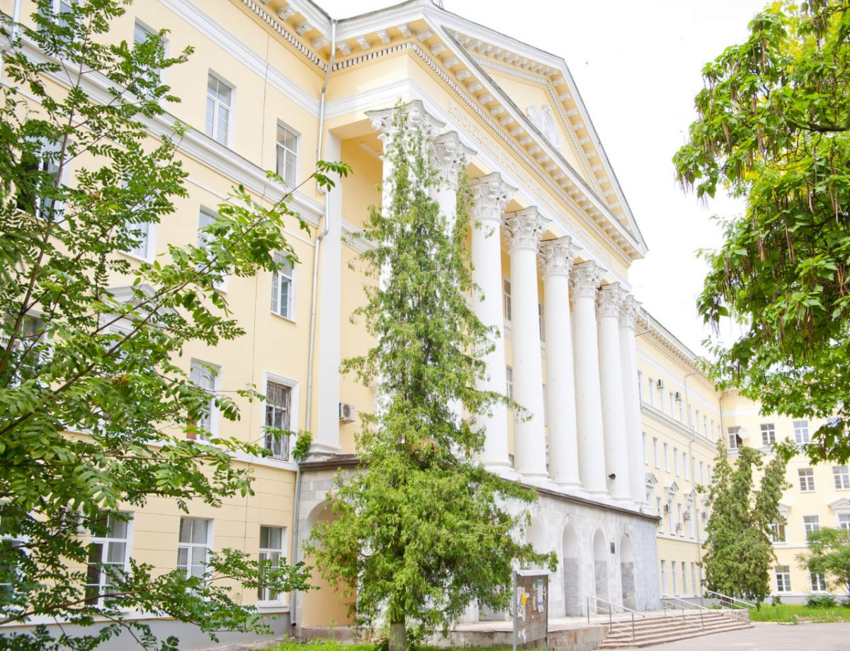 За 72,5 млн «Кристалл сервис» будет убирать территории ВГТУ