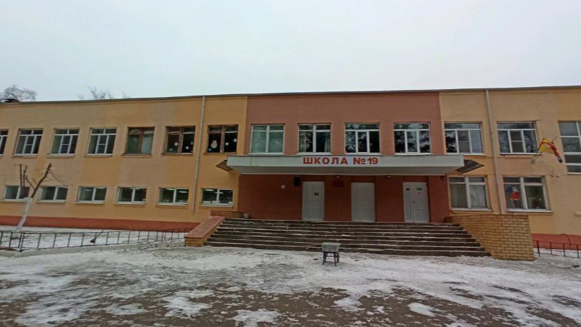 «Почему не усилили охрану школ?» — задается вопросом Екатерина Мизулина после того, как девочка пришла в школу с ножом