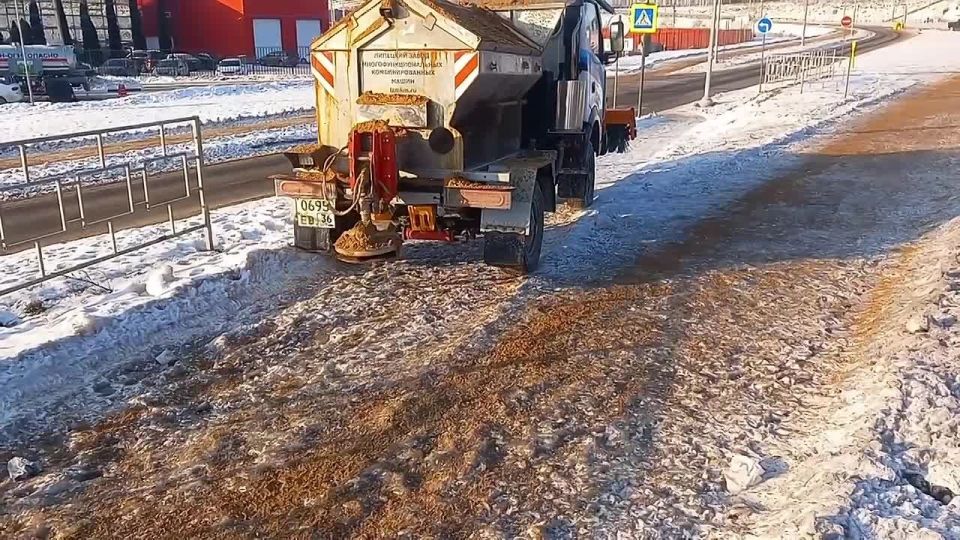 Работы на улицах района идут полным ходом