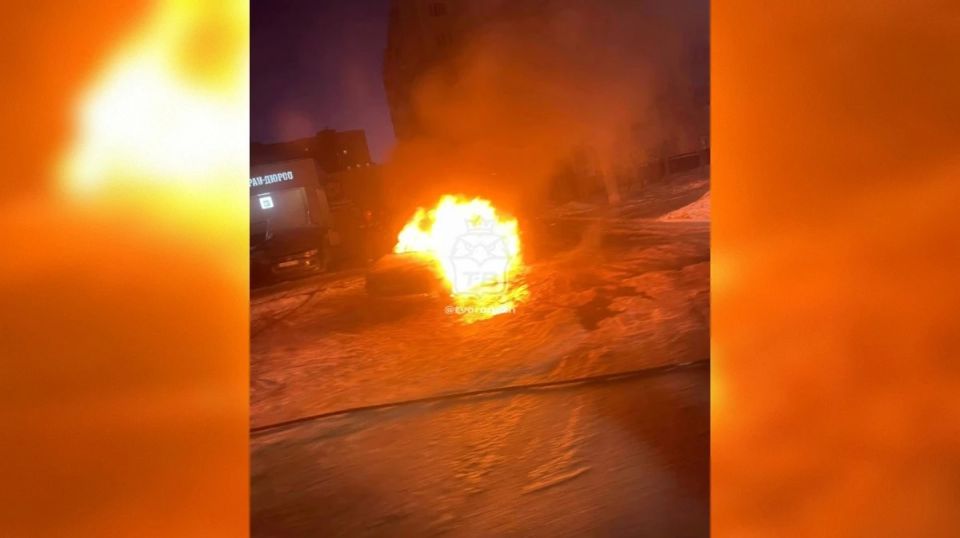 Воронежцы сообщили о сгоревшем автомобиле на улице Маршала Жукова