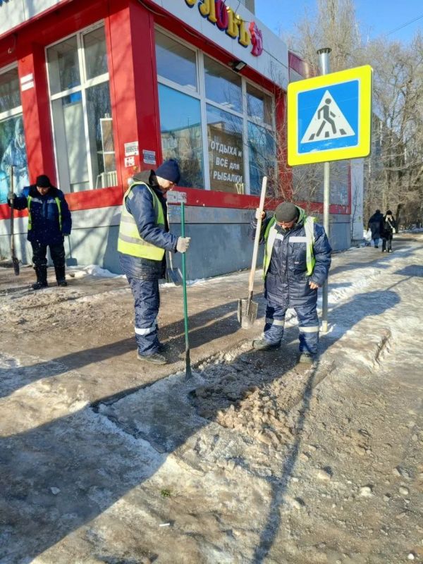 Видим сигнал от горожан о скользком участке на проспекте Патриотов