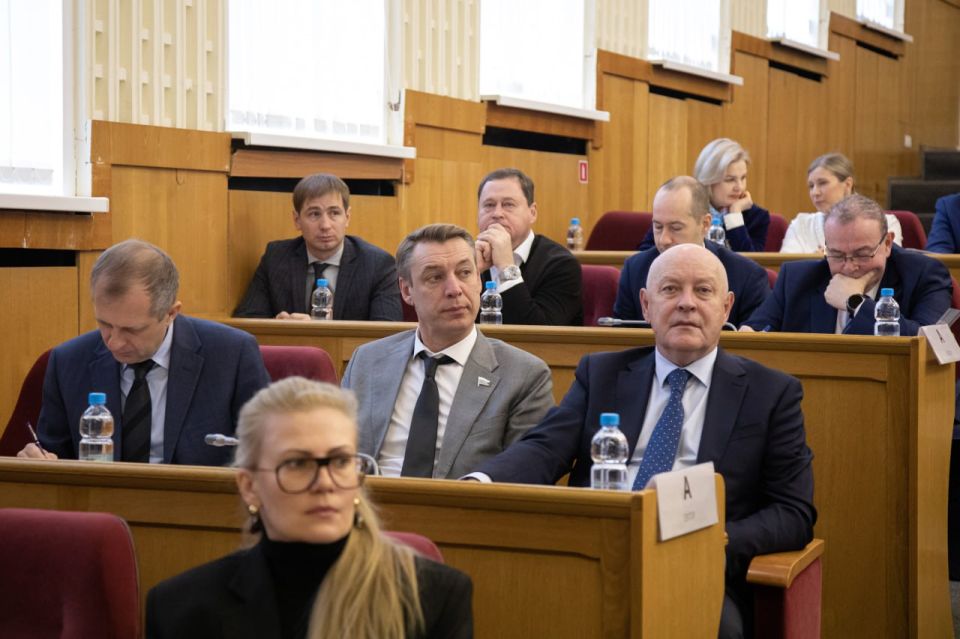 Защита детства. Состоялось внеочередное отчетно-перевыборное собрание Воронежского регионального отделения Российского детского фонда (РДФ), прошедшее 16 января в стенах Воронежской областной Думы