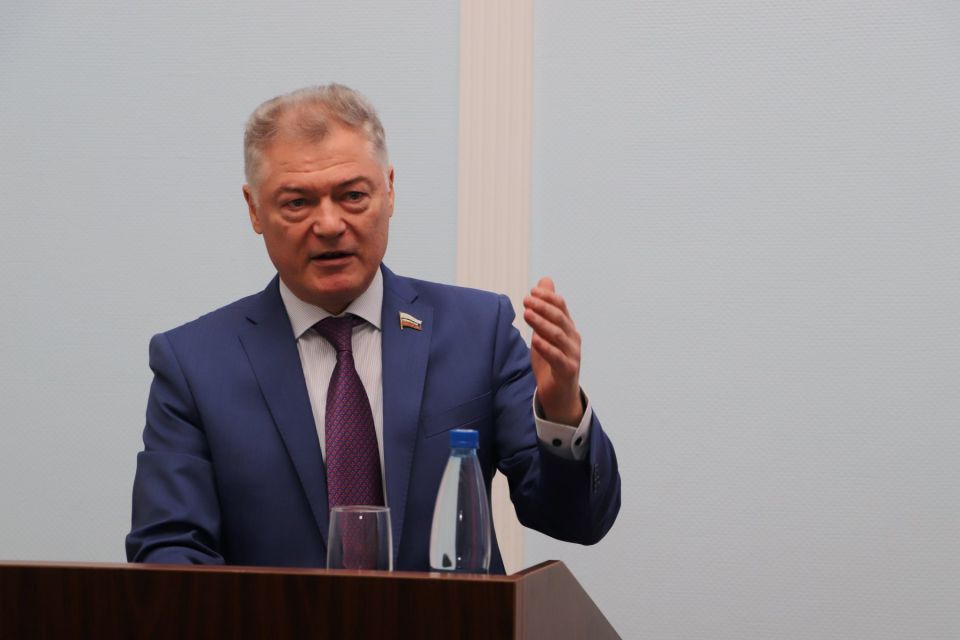 Виктор Логвинов принял участие в совещании по итогам работы регионального управления гостехнадзора за год