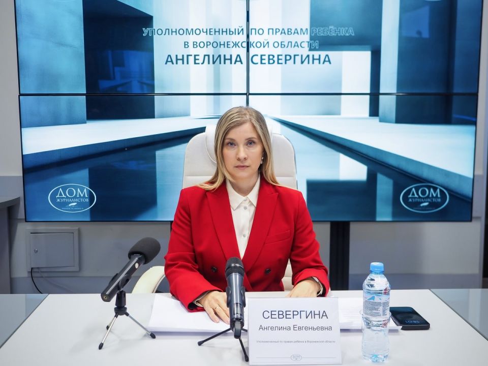 Ежегодно до 11 воронежских родителей восстанавливаются в правах