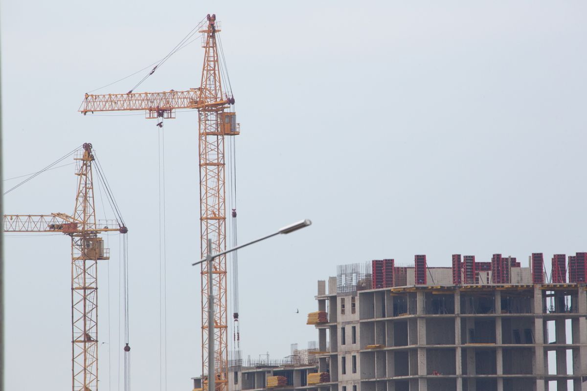 Тысячи воронежских семей смогут оформить собственность на новые квартиры