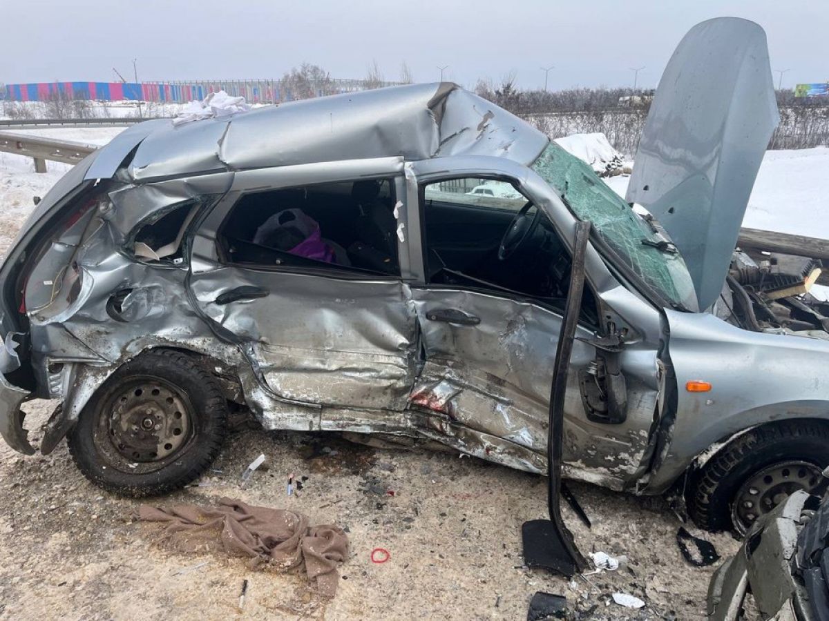 В Новоусманском районе в лобовом ДТП пострадали четыре человека