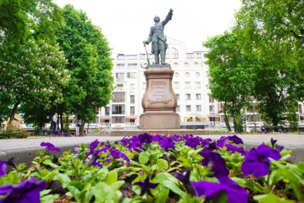 ������� ���������� ���������� ������� ������� � �������� �� ������� ������� ����