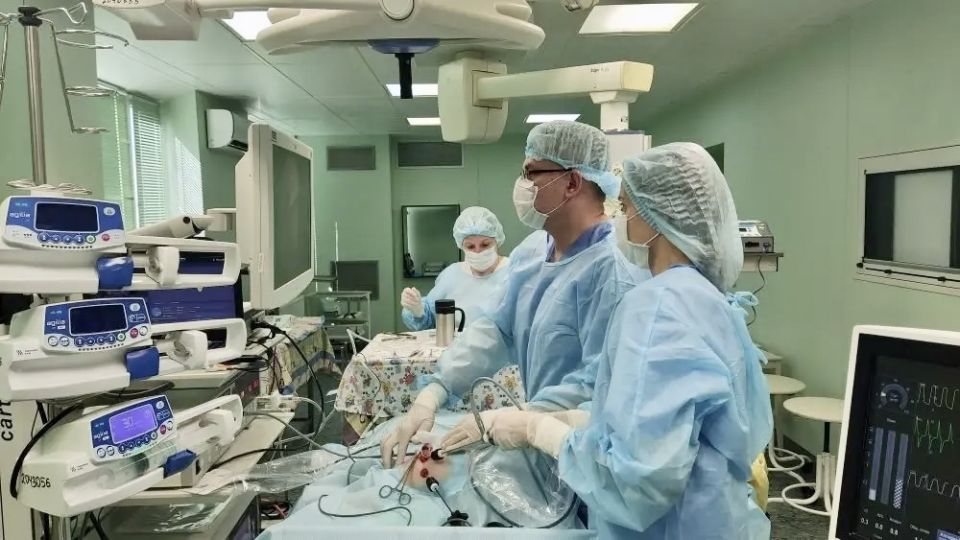 Воронежские врачи успешно вылечили сложный врождённый порок развития кишечника у шестидневного малыша