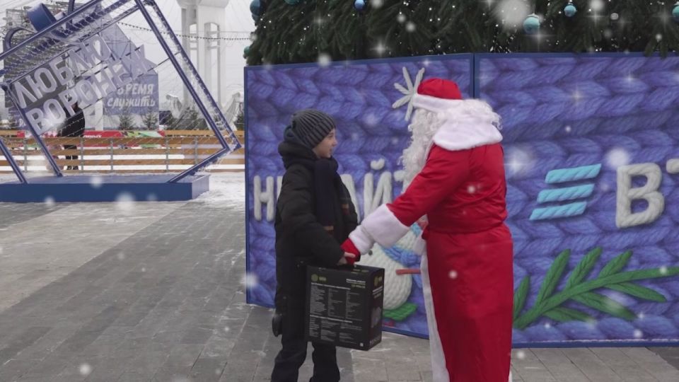 История одной мечты: воронежские кинологи приняли участие в благотворительной акции "Ёлка желаний "