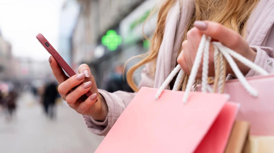 Аналитика: на что чаще тратит деньги молодежь