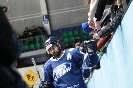 Нападающий «Бурана» Андрей Алексеев попрощался с болельщиками